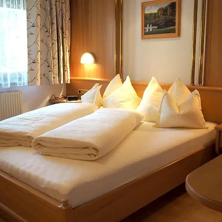 Pensjonat Gaestehaus Gerti Nassereith