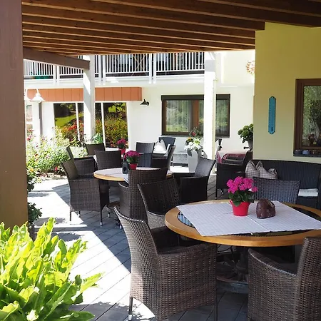 Vendégház Gaestehaus Gerti 3*