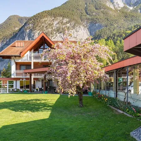 Gaestehaus Gerti Pensjonat Nassereith