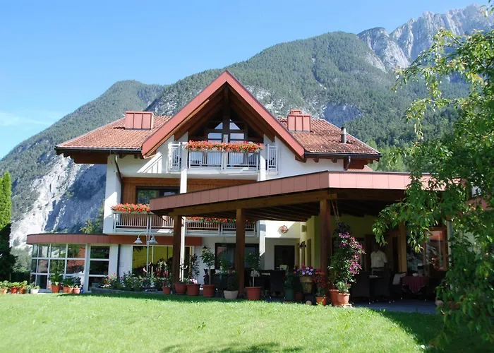 Affittacamere Gaestehaus Gerti 3*