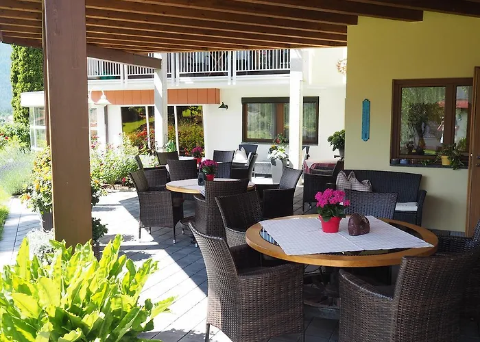 Affittacamere Gaestehaus Gerti 3*