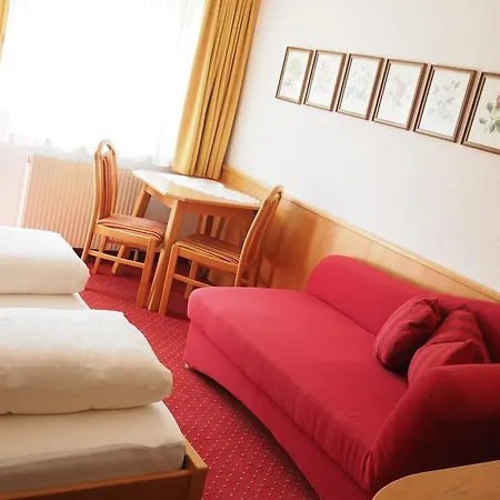 Pensjonat Gaestehaus Gerti 3*